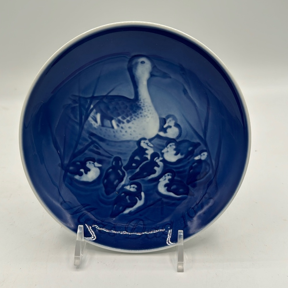 Momma Duck with 9 Ducklings; Bing and Grondahl Plate